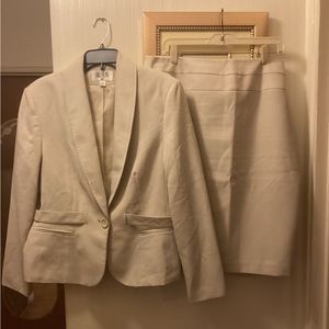 BILL BLASS CREAM SUIT JACKET & SKIRT SZ 16 $35.
